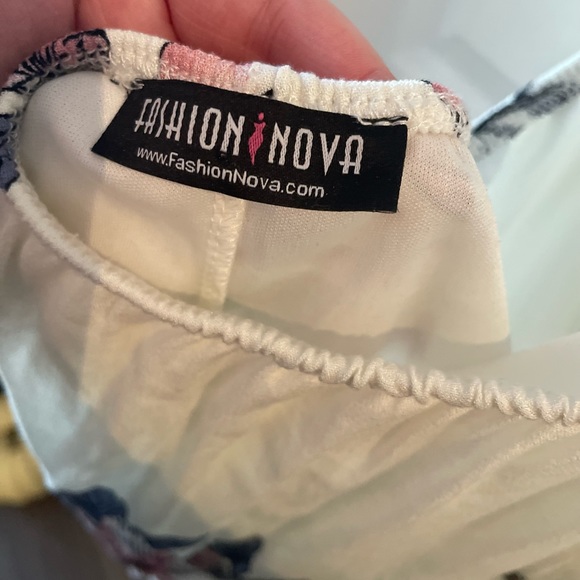 Fashion Nova Floral Maxi Dress - Picture 3 of 4